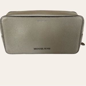 Michael Kors Makeup Pouch Large Double Zip Double Compartment Silver embossed